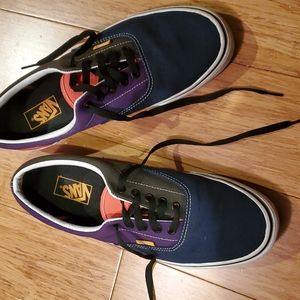 - Vans 11.5 off the wall skateboarding shoes